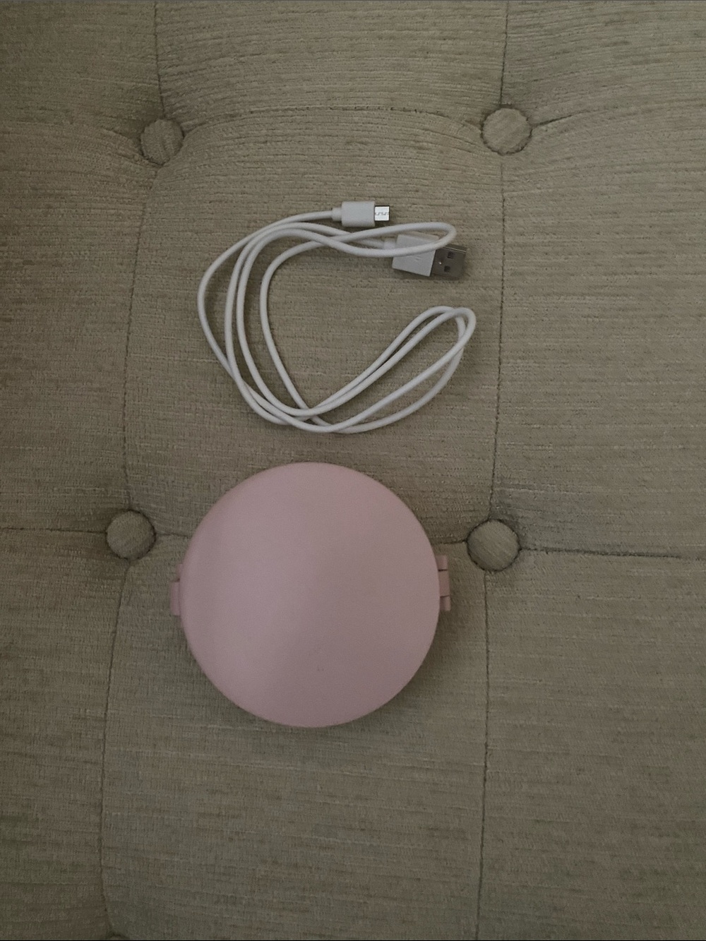 Compact Pink Portable light up mirror USB cable